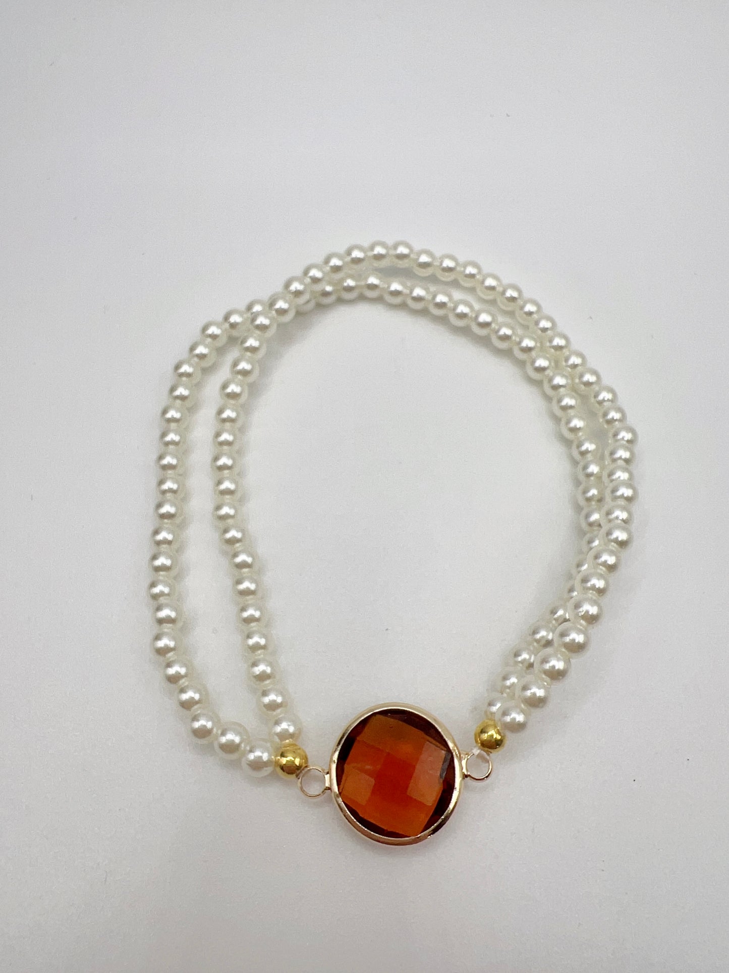 Stretchy Acrylic Pearl Bracelet β Elegant Handmade Jewelry