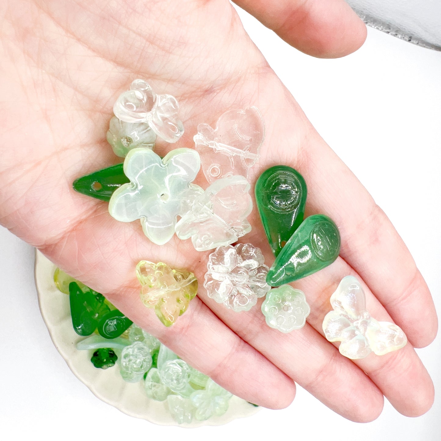 220 pcs Mixed Green Glass-Style Glass Charms Beads – Flower Butterfly Leaf DIY