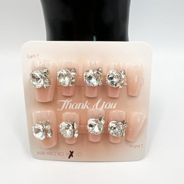 Cute Short Length Press-On Nails – Medium Size 💅✨