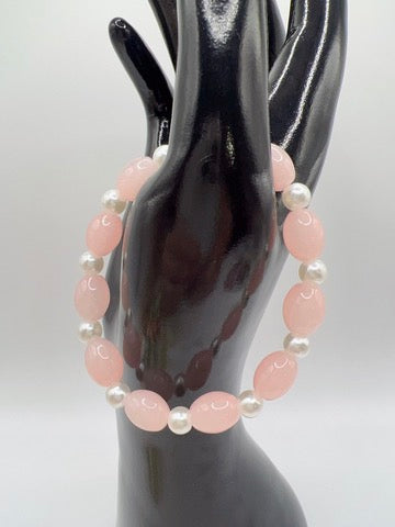 Stretchy Acrylic Pearl Bracelet – Elegant Handmade Jewelry