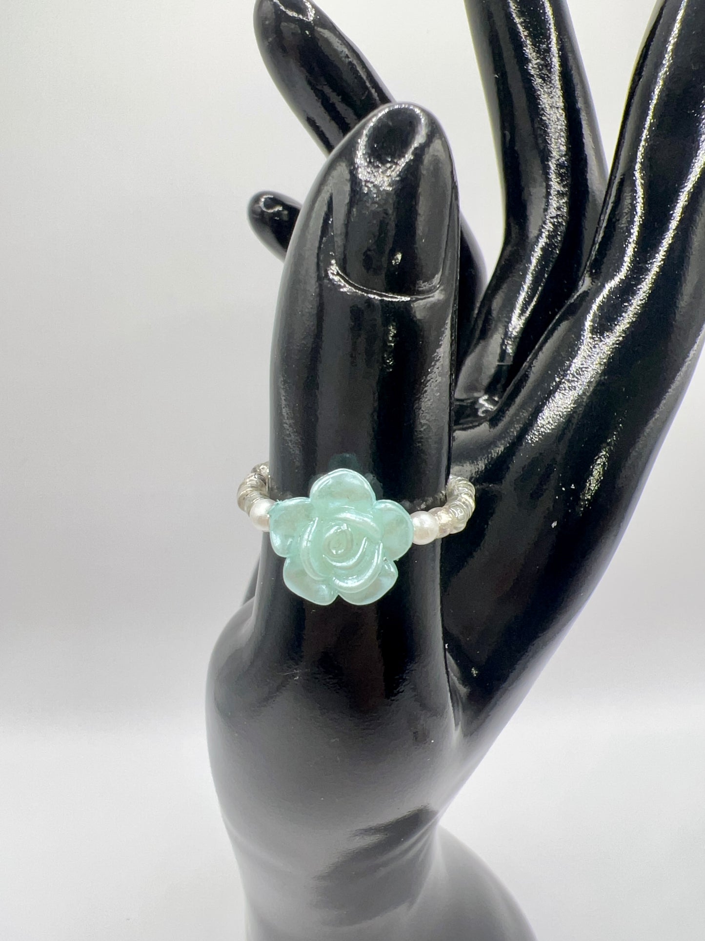 Handmade Elegant Glass Resin Flower Stretch Band Ring