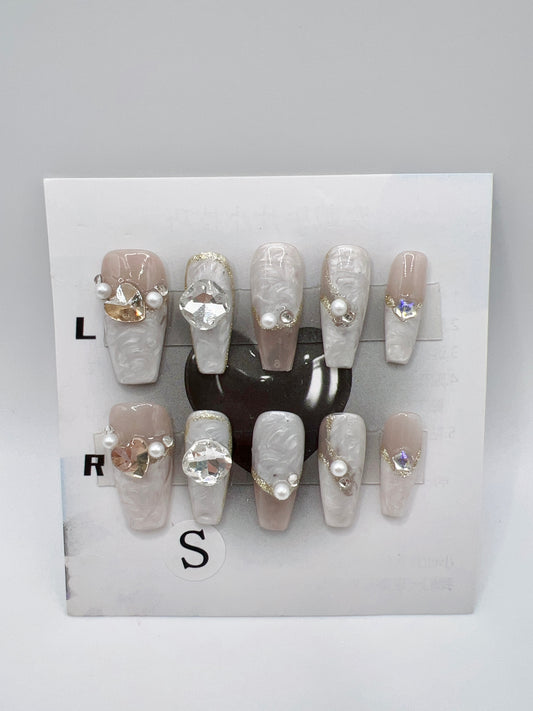 Medium Coffin Press-On Nails with Rhinestones & Glitter French Tip – Small Size