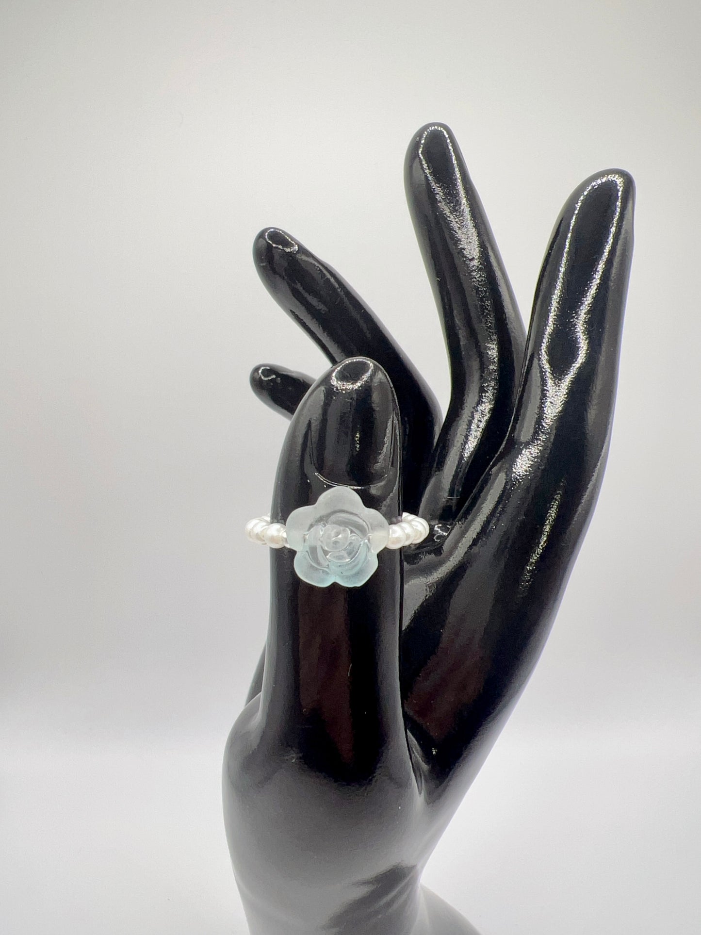 Handmade Elegant Glass Resin Flower Stretch Band Ring