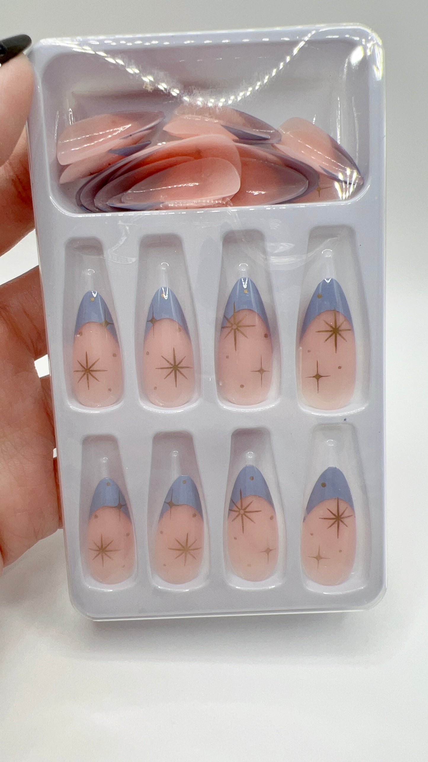24 pcs Almond Press-On Nails – French Tip with Star, Fashionable Style