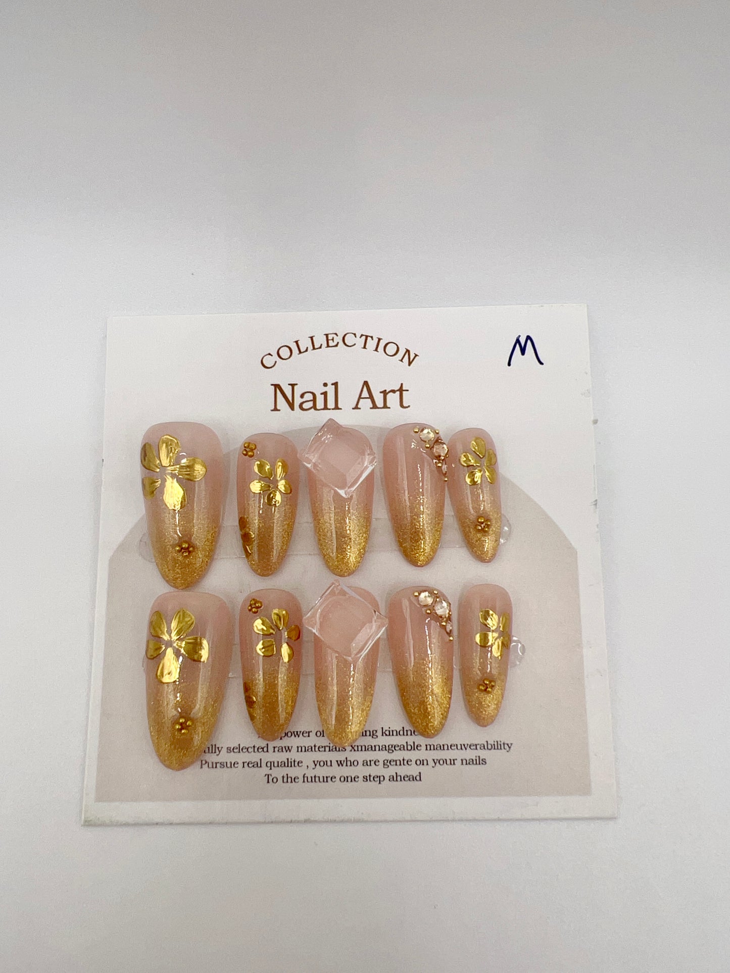 Gold Medium Oval Press-On Nails with Flower Design – Elegant Medium Size