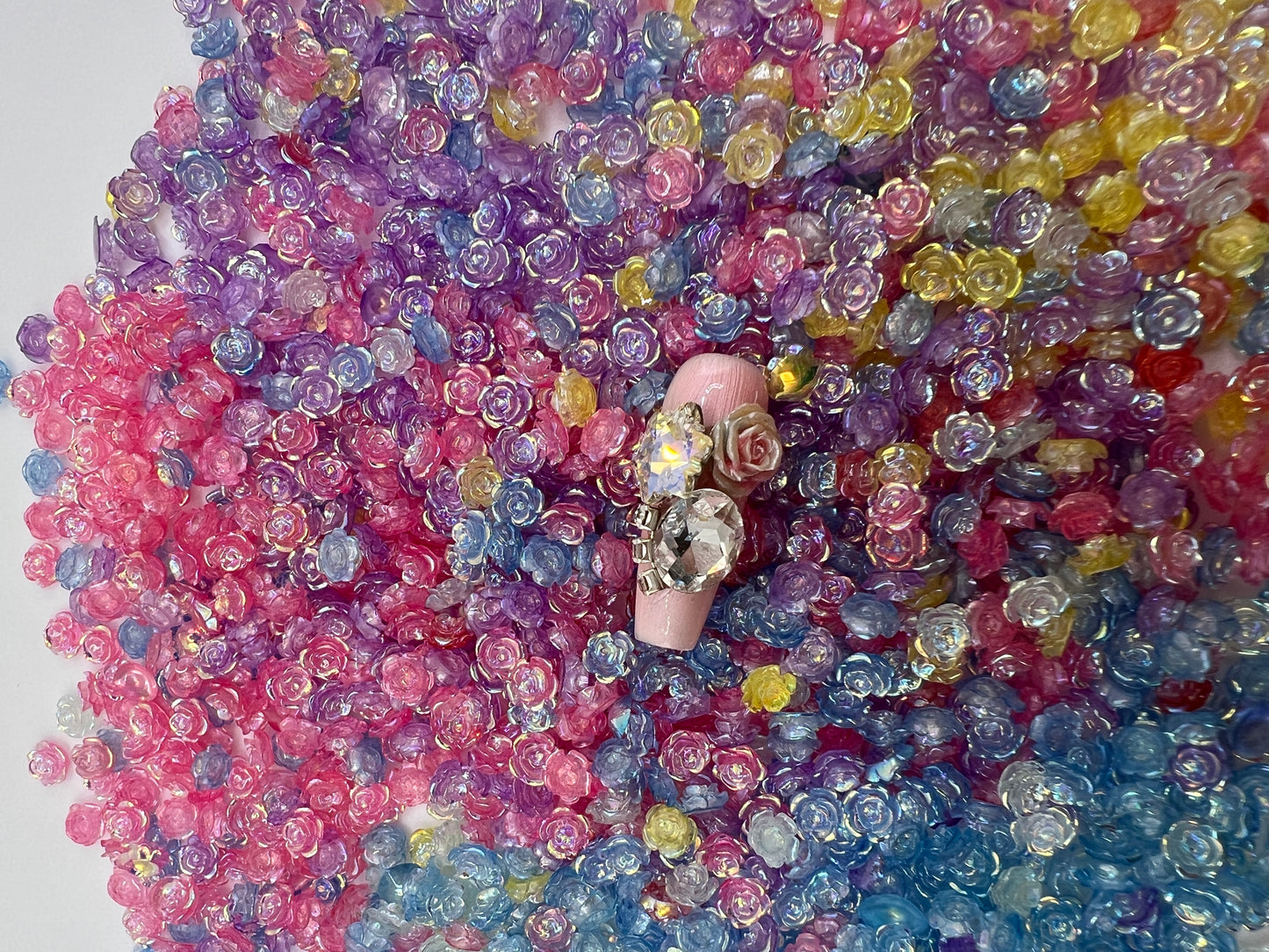 Mini 2D Resin Flower Charms – Cute DIY Nail Art, Phone Case, and Craft Decoration