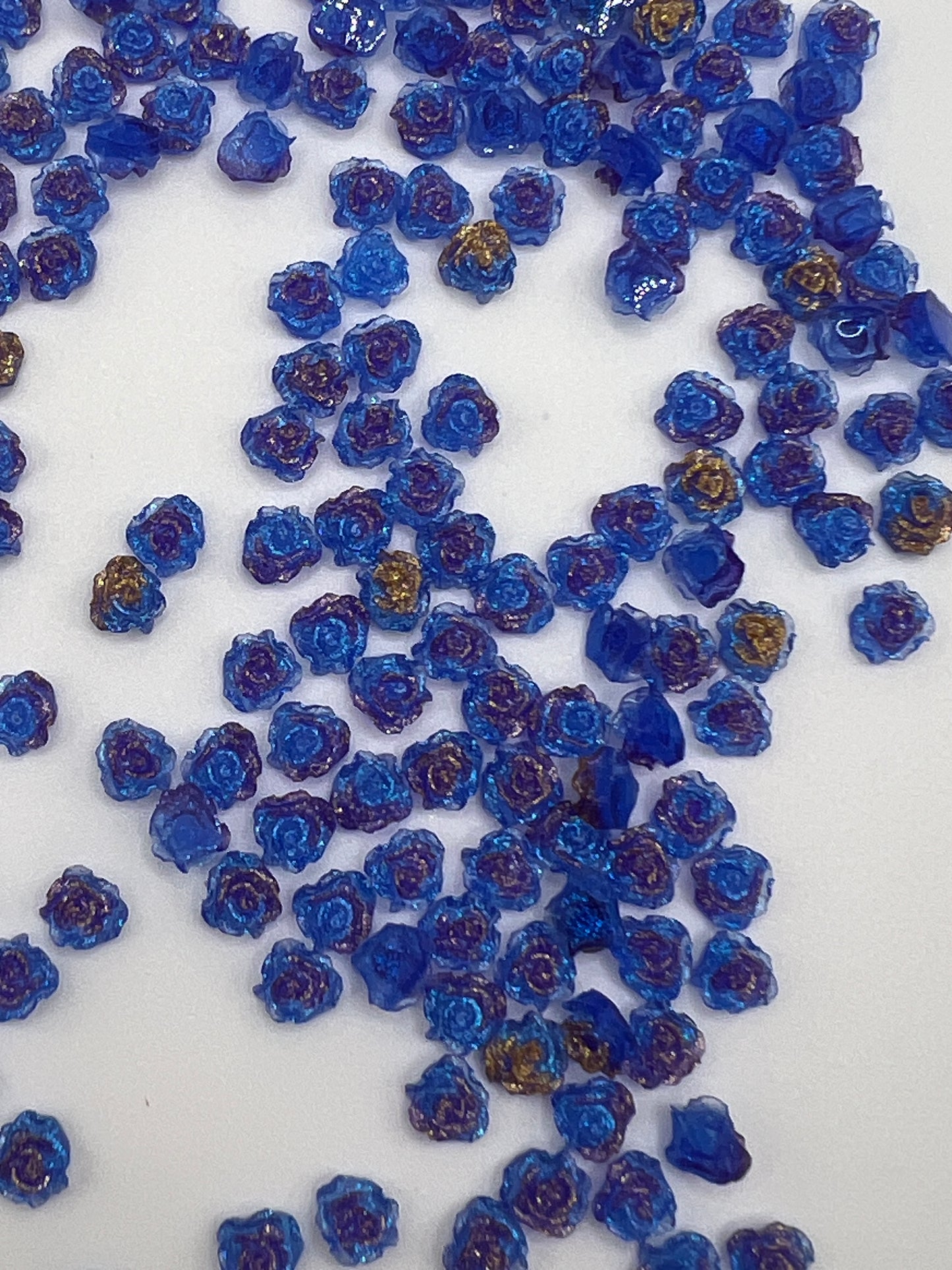 Mini 2D Resin Flower Charms Blue with Gold Foil 4–5mm | Nail Art, Phone Case, DIY Crafts