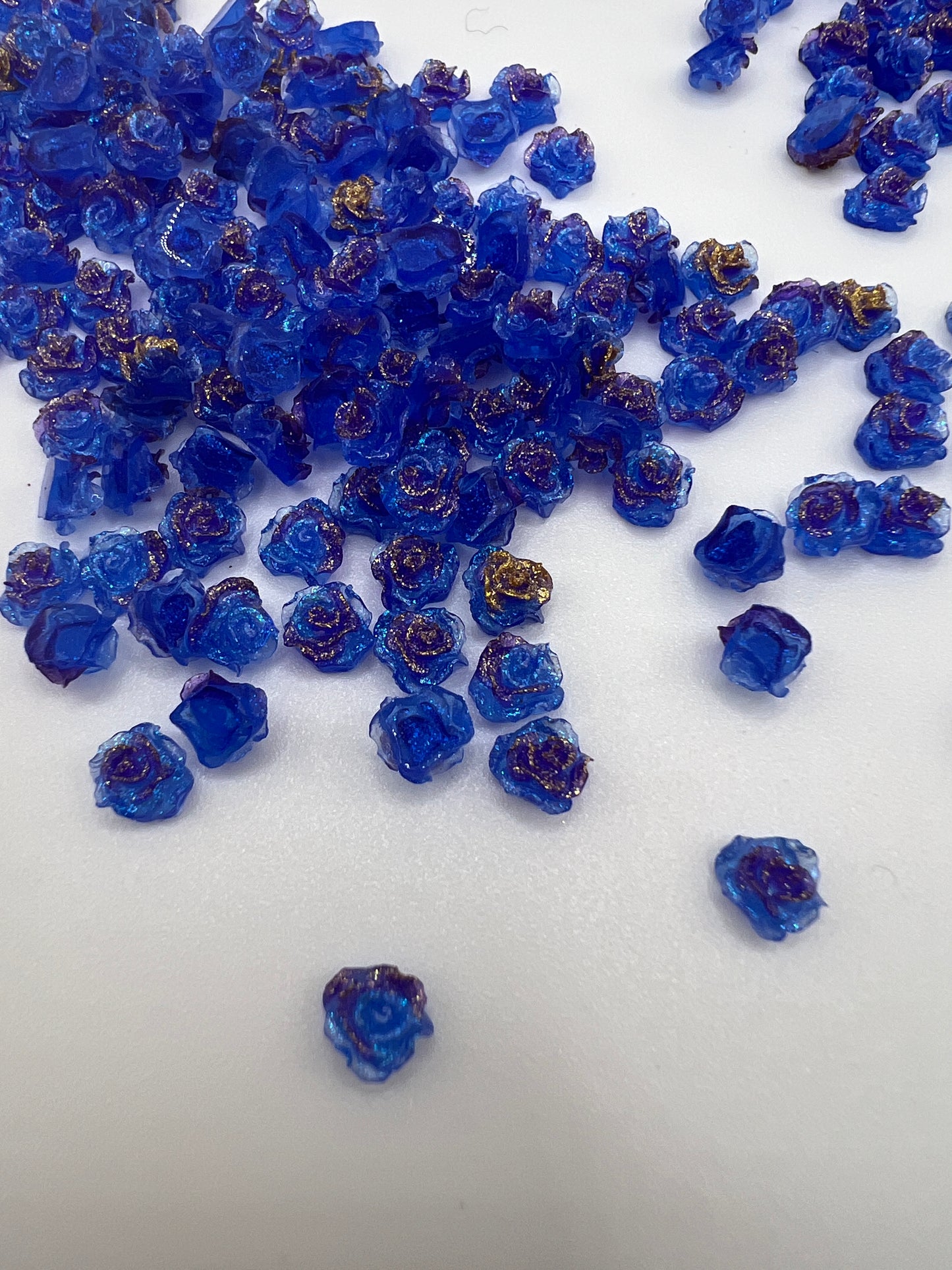 Mini 2D Resin Flower Charms Blue with Gold Foil 4–5mm | Nail Art, Phone Case, DIY Crafts