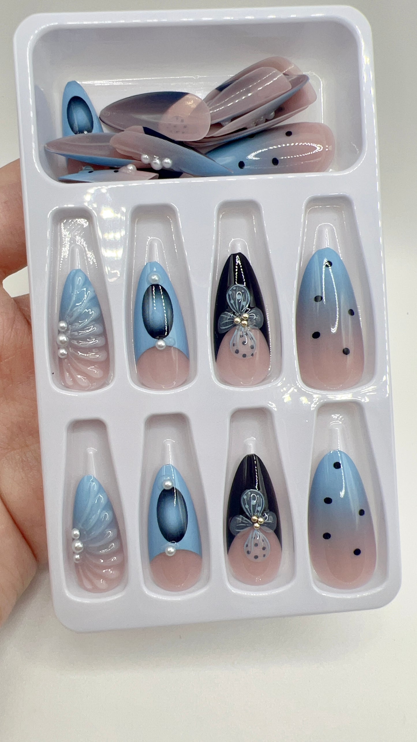 24pcs Almond Press On Nails Blue Gradient French Tip with Flower Fit All Sizes