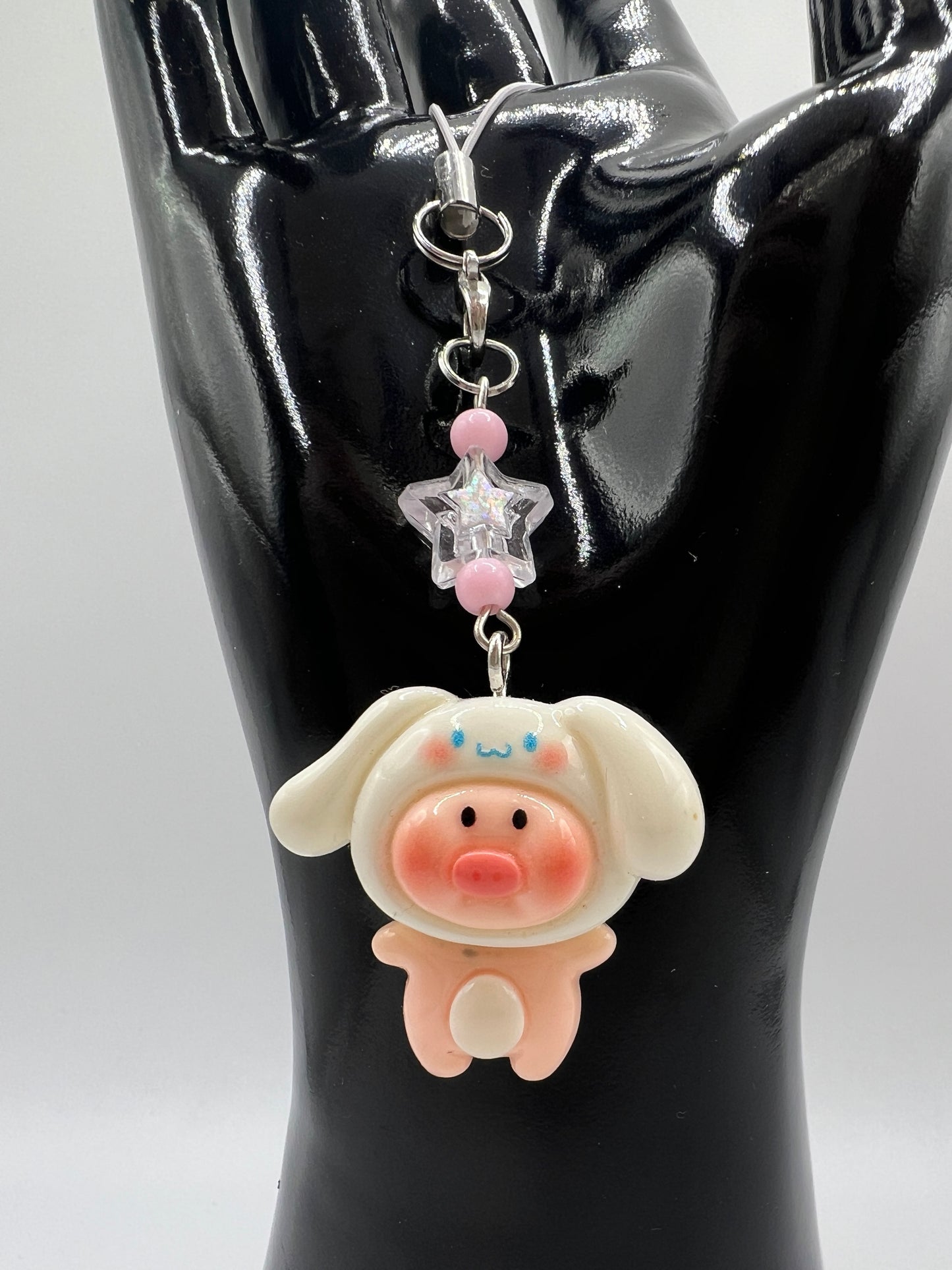 Cartoon Resin Keychain / Bag Chain – Lightweight Cute Accessory