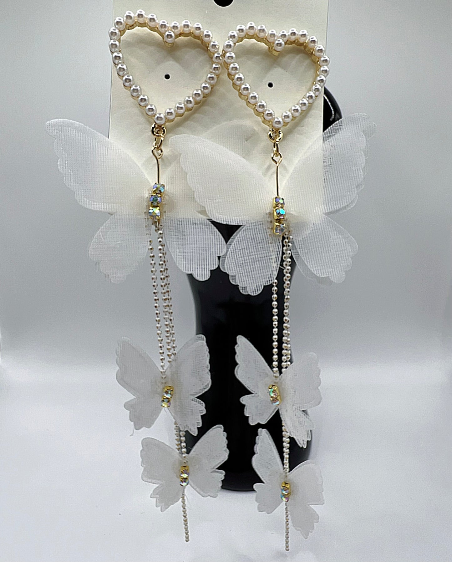 Lightweight Gradient Butterfly Earrings with Heart-Shaped Pearls | Ethereal & Elegant