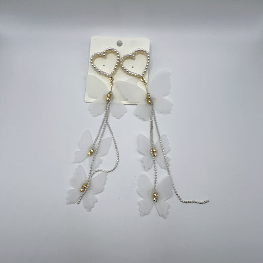 Lightweight Gradient Butterfly Earrings with Heart-Shaped Pearls | Ethereal & Elegant