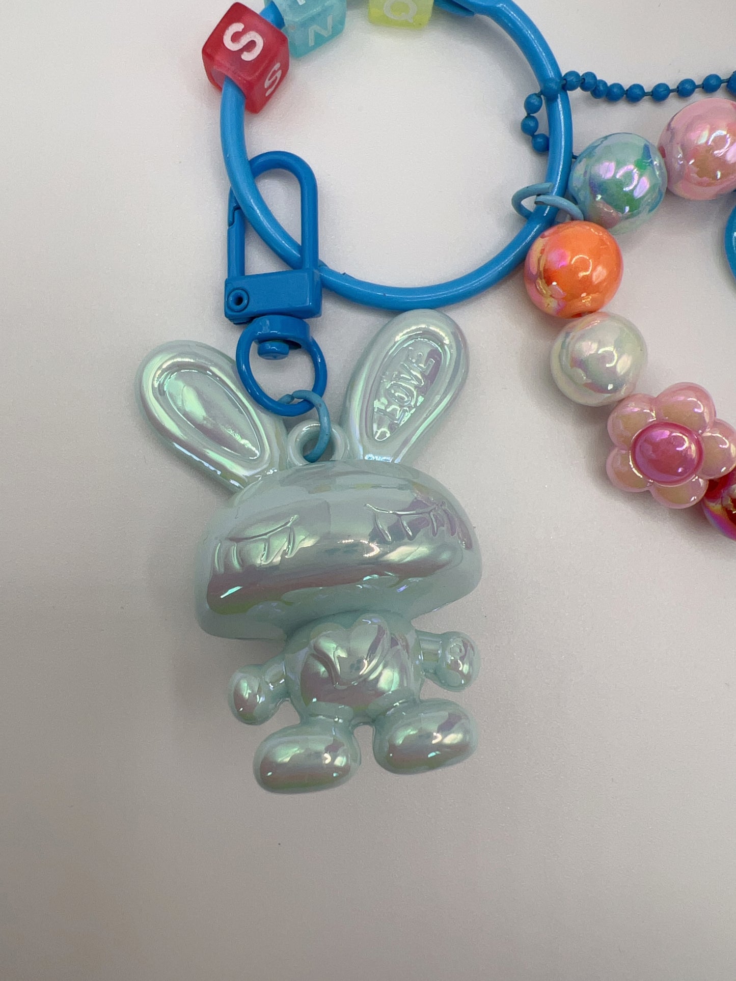 Bright Lacquered Shine Bunny Keychain with Bead Bracelets & Forever Heart Charm – Detachable Cute Bag Chain Accessory, 6 Colors