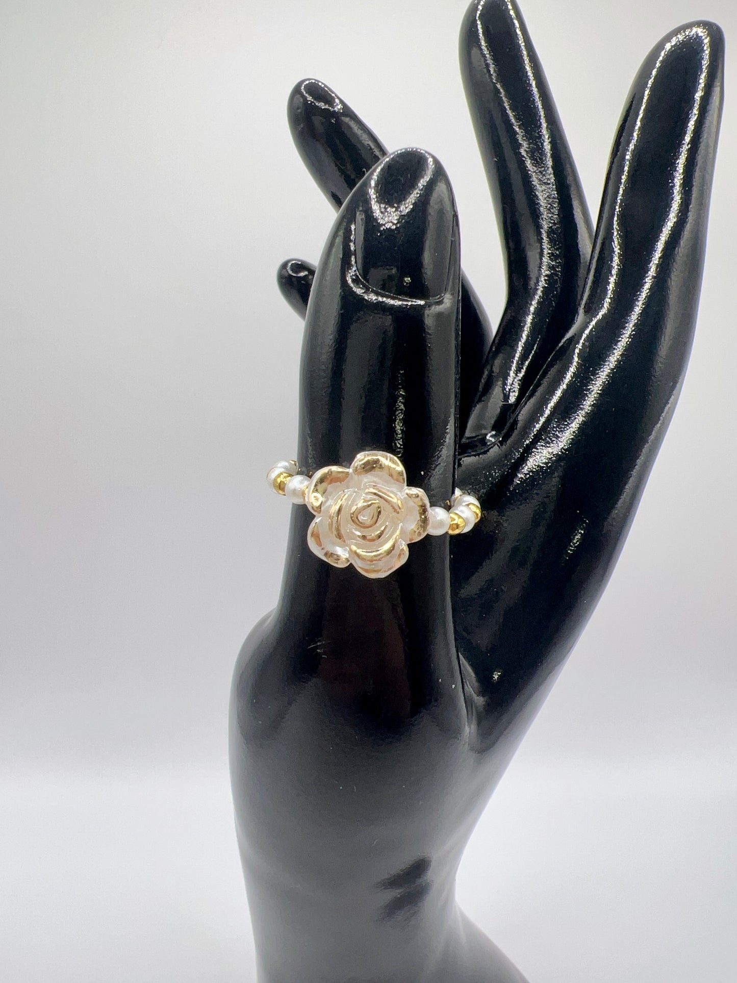 Handmade Elegant Glass Resin Flower Stretch Band Ring