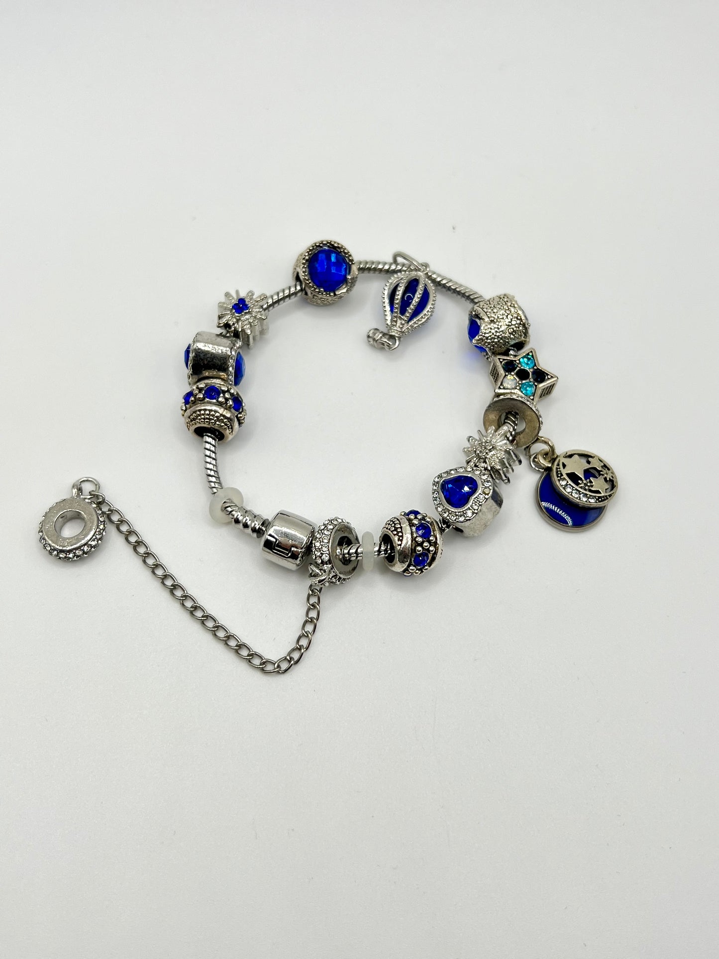 Luxury Press-On Nails with Matching Bracelets – Elegant, Effortless Glamour | Medium Size