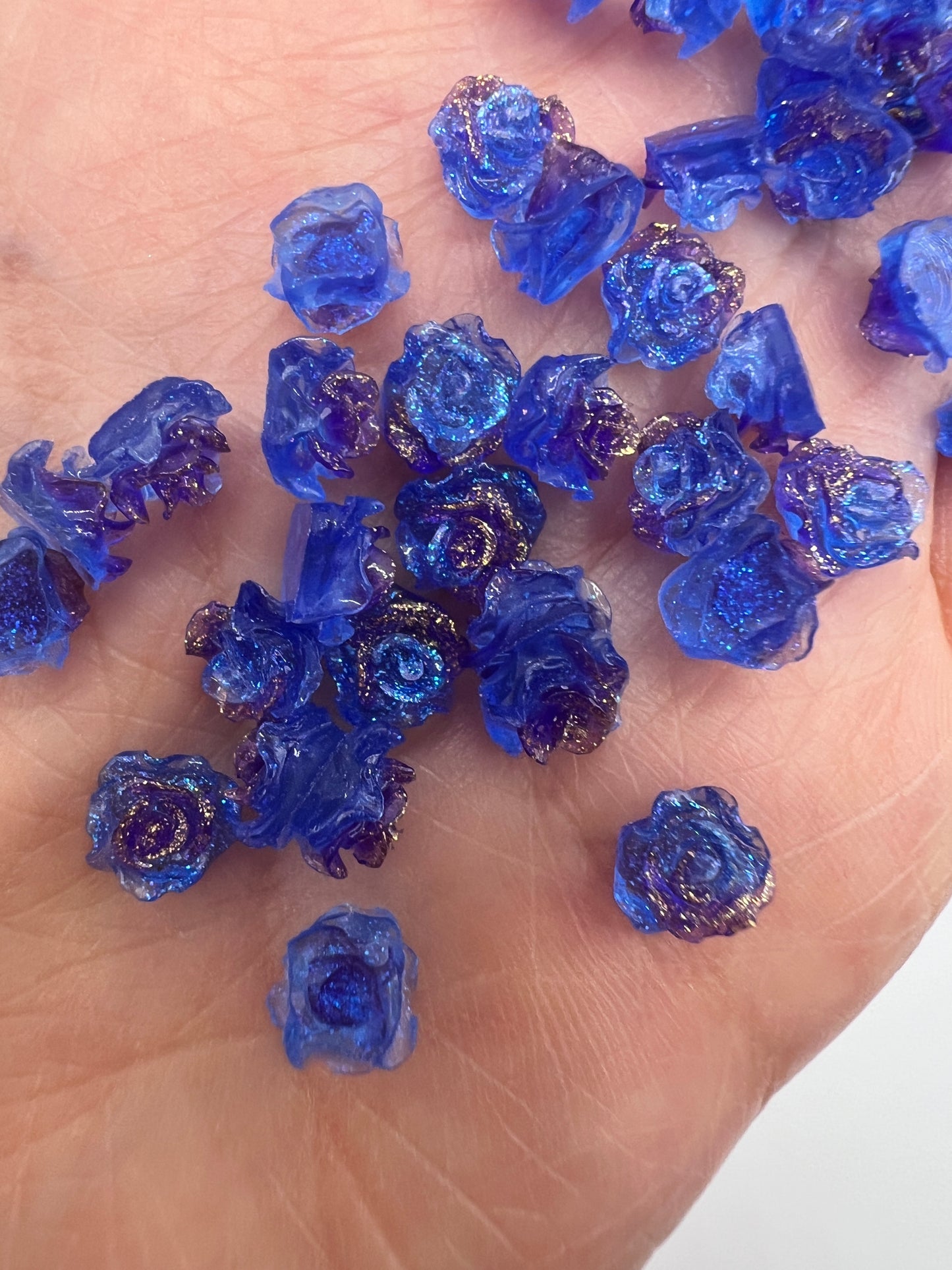 Mini 2D Resin Flower Charms Blue with Gold Foil 4–5mm | Nail Art, Phone Case, DIY Crafts