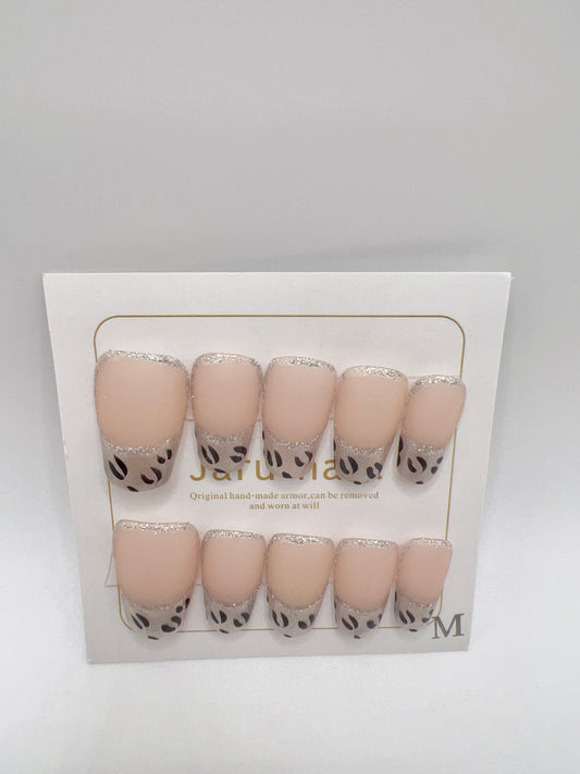 Short Coffin Press On Nails Simple Design – Medium Size