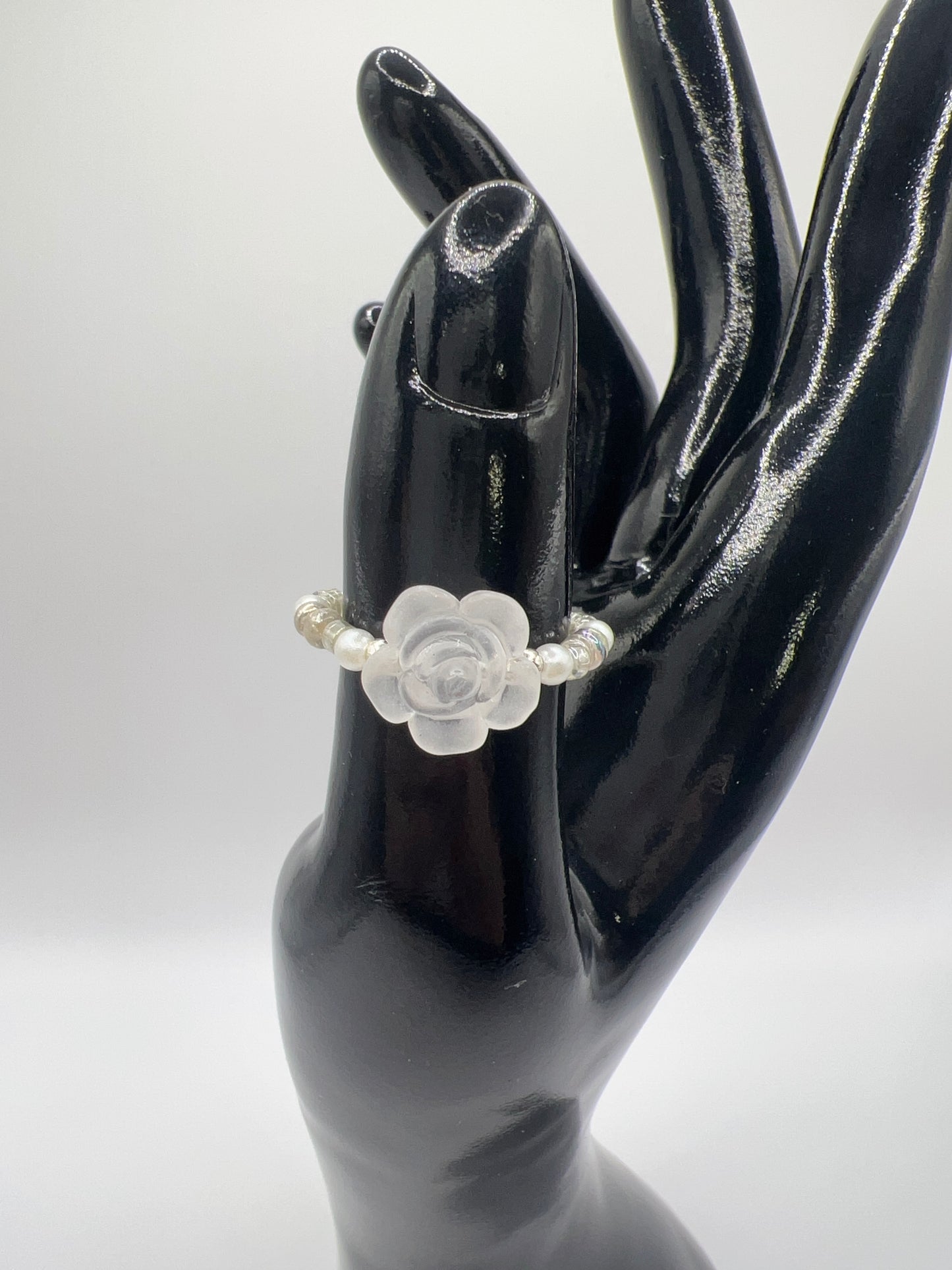 Handmade Elegant Glass Resin Flower Stretch Band Ring