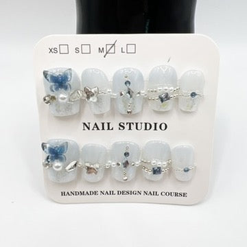 Cute Short Length Press-On Nails – Medium Size 💅✨