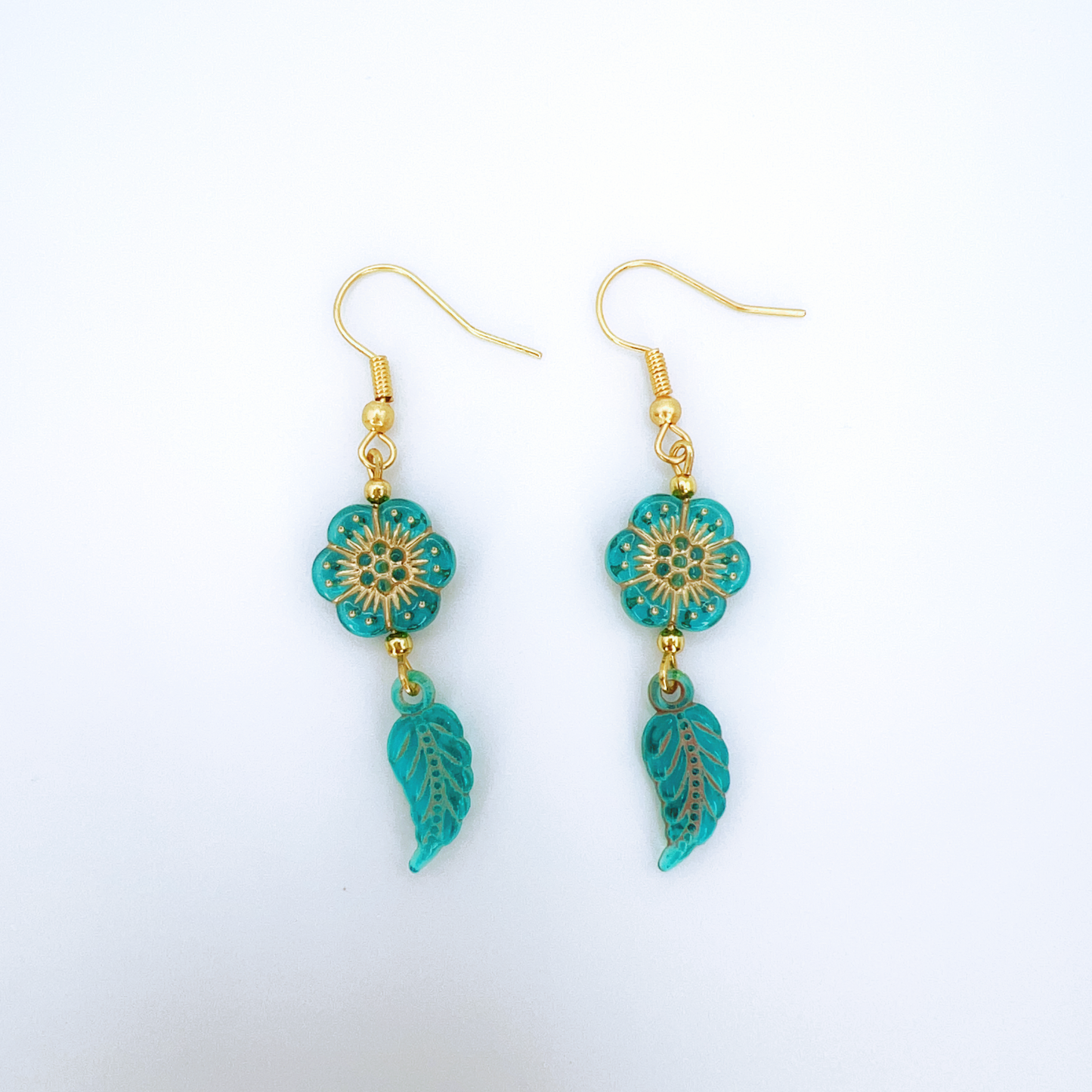 Elegant Czech Turquoise floral Leaf dangle Earrings