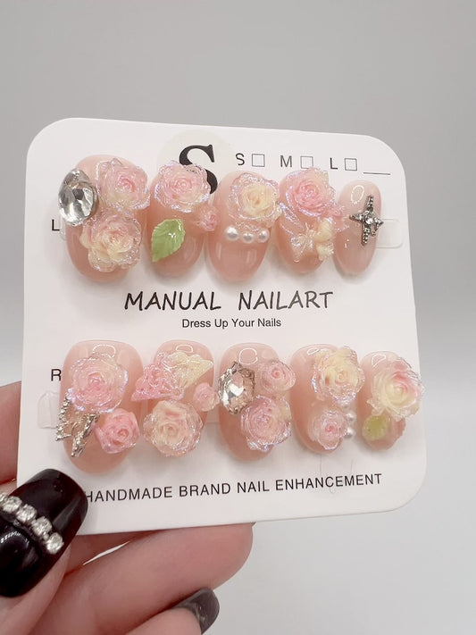 Short Oval Press On Nails with 2D Flowers and Charms – Small Size